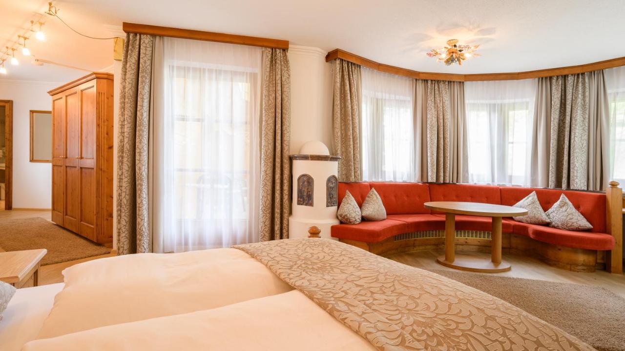Hotel Garni Castel B&B Ischgl Exterior foto